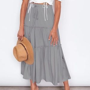 NWT CUTEST GREY SKIRT - SIZE S